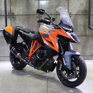 2022 KTM 1290 SUPER DUKE GT