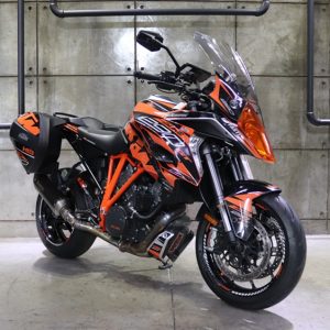 2017 KTM 1290 SUPER DUKE GT