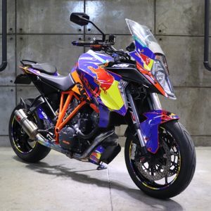 2017 KTM 1290 SUPER DUKE GT